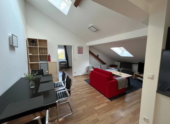 Ferienwohnung für 4 Personen, mit Balkon und Terrasse sowie Garten und Ausblick
