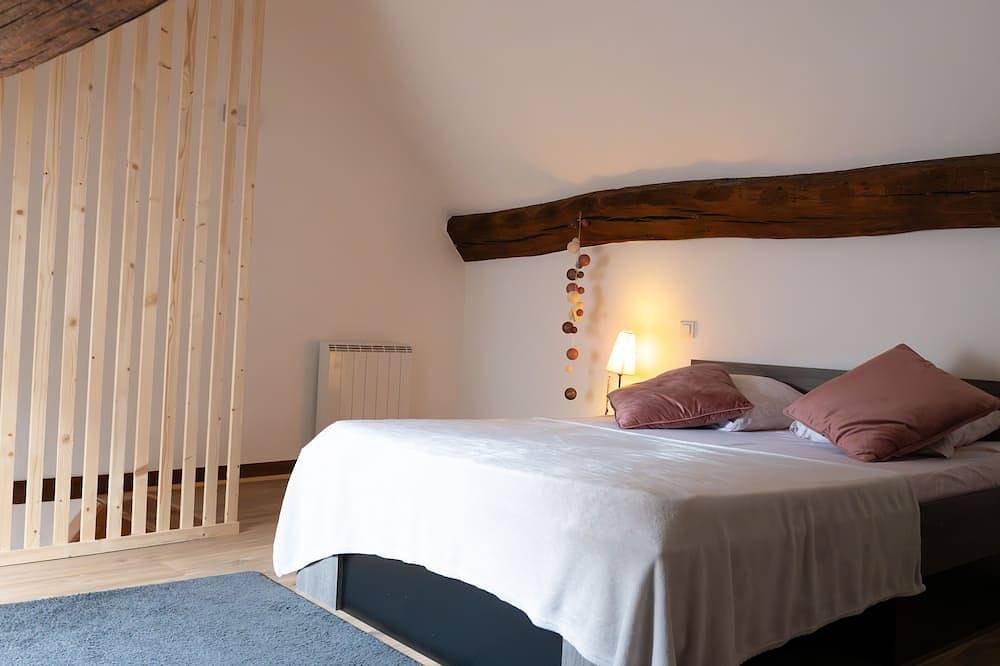 Apartamento entero, Magnifique Appartement en Plein Centre Ville Historique « Le Vieux Langres » in Langres, Alto Marne
