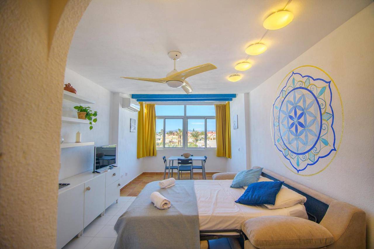 Apartamento entero, Natura Mediterranea 207 estudio nudista primera linea in Playas de Vera, Vera