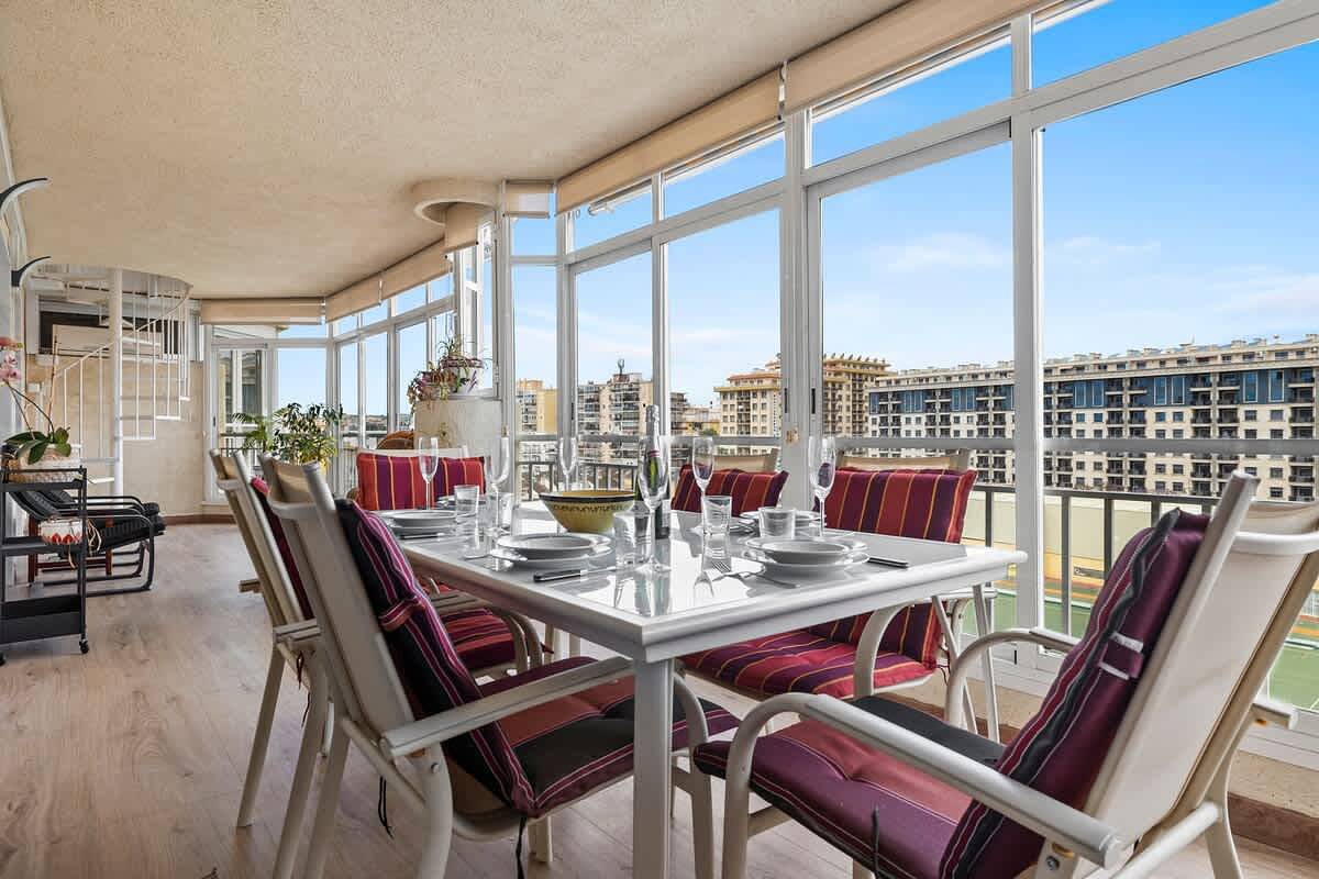 Ganze Ferienwohnung, Los Boliches sunny apt by Costarentals in Fuengirola Zentrum, Fuengirola