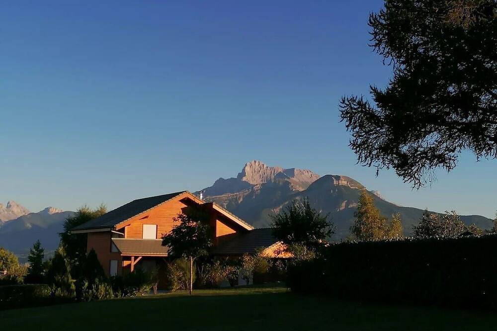 Chalet l'Écrin de Bois-Montagne-4 seasons in Ponsonnas, Isère