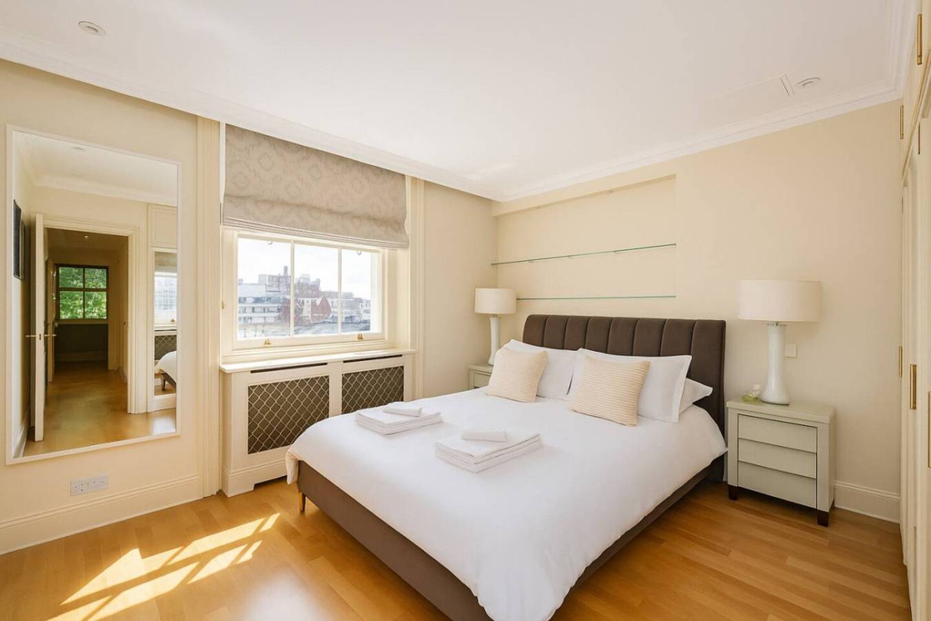 Entire apartment, Luxury Knightsbridge Home | Next To Hyde Park in London, South East England