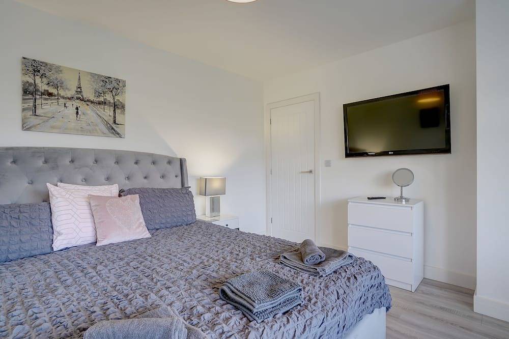 Entire apartment, Detached Bungalow Near Beach & Dog Friendly in Great Yarmouth, The Broads