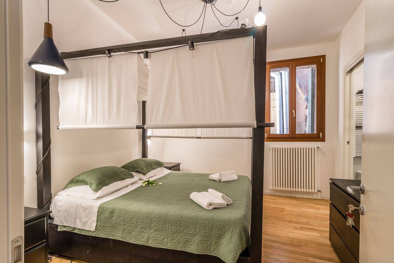 Cały apartament, Palazzo Daponte 02 - Cosy, Central - Sanitized in Wenecja, Prowincja Wenecja