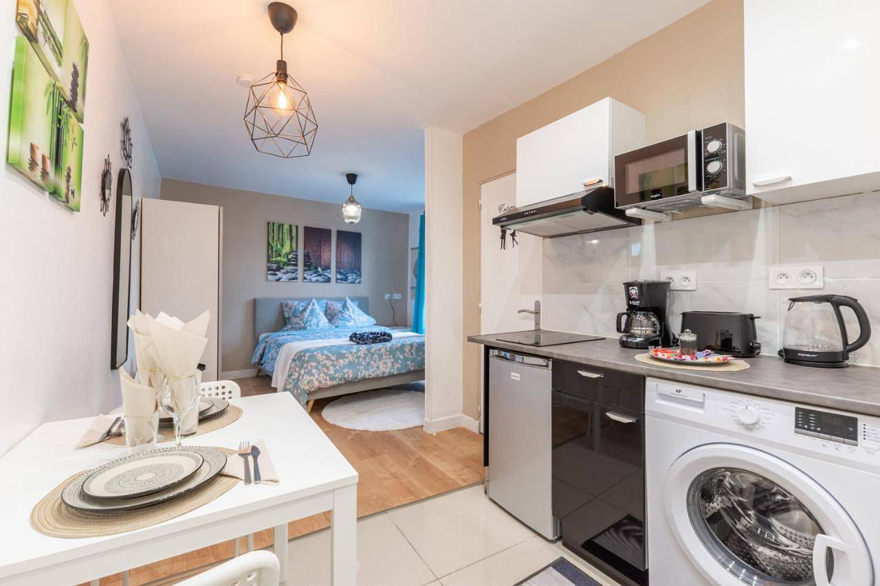 Appartement entier, Sweethost - La Zen Room - Studio Proche Gare & Disneyland in Lagny-sur-Marne, Seine-et-Marne