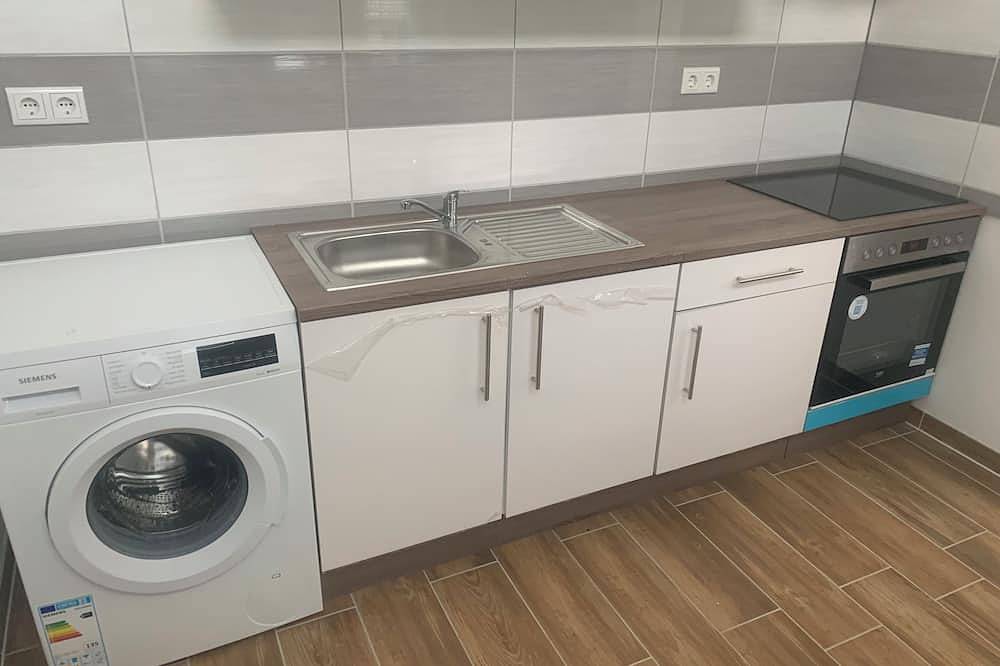 Ganze Wohnung, 2 Zimmer Ferienwohnung Zentrum, Hauptbahnhof Dresden Unweit Einkauf Markte in Altstadt (Dresden), Dresden