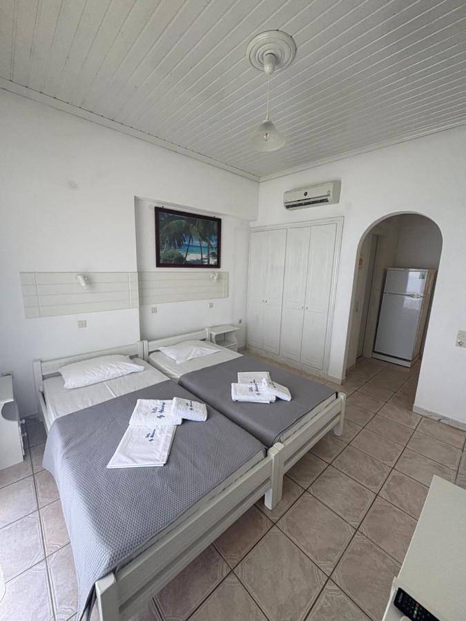 Entire apartment, Studio with Balcony in Ammoudi, Alykes