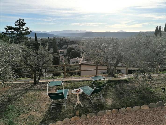 Gîte pour 2 personnes, avec vue et jardin, animaux acceptés à Volx - 2