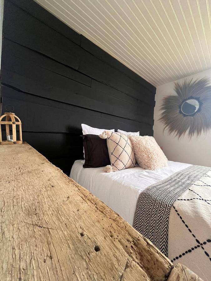 Location de vacances pour 8 personnes, avec Terrasse ainsi que Jardin et Vue à Lentillac-Saint-Blaise