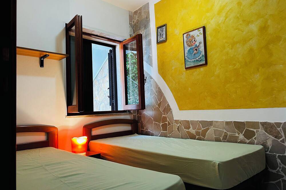 Entire apartment, Lovely ground floor Moon Drop in Lido Marini, Gulf of Taranto