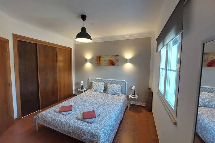 Ferienhaus für 7 Personen, mit Garten in Arrifana - 3