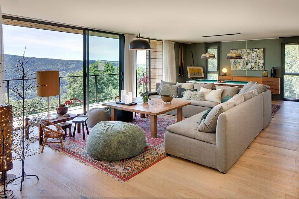 Contemporary 5-star chalet in the heart of the Auvergne, overlooking the Sancy valley in Murat-le-Quaire, Parque Natural Regional Volcans d'Auvergne