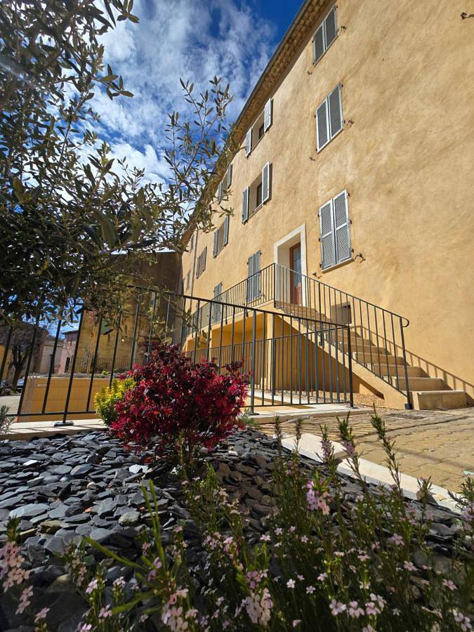 Gîte pour 6 personnes, avec vue à Bras - 3