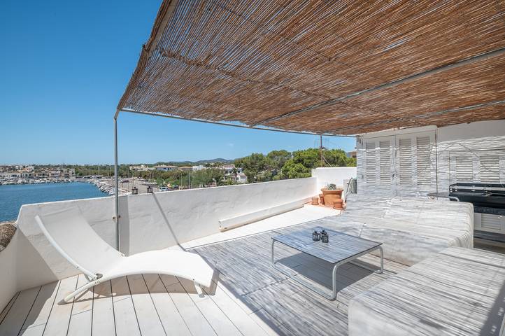 Ferienhaus für 4 Personen, mit Terrasse und Pool in Portocolom