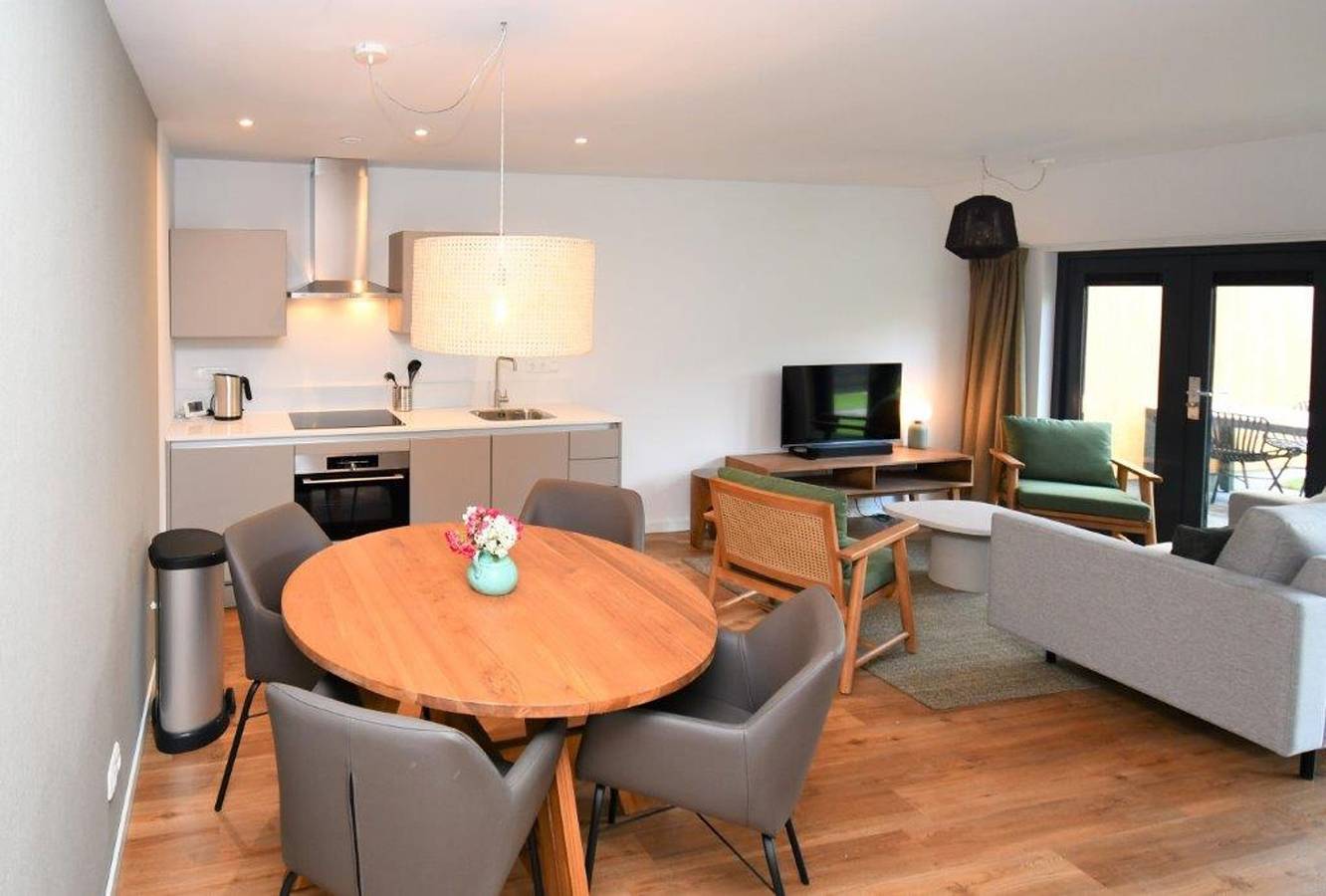 Geheel appartement, Vakantieappartement voor 4 personen met tuin in Nederlandse waddeneilanden