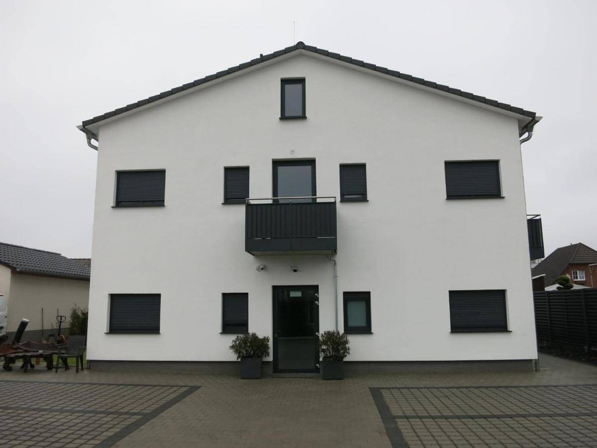 Ganze Wohnung, Elvano Apartments in Falkensee, Havelland