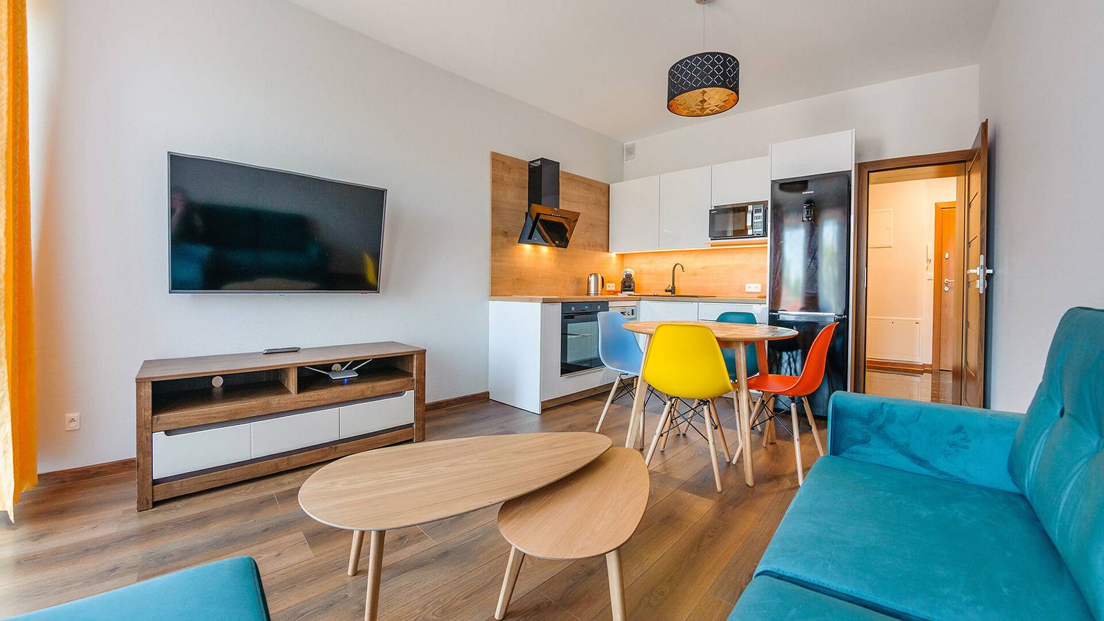 Cały apartament wypoczynkowy, Apartament wakacyjny dla 4 osób z balkon in Ustka, Morze Bałtyckie