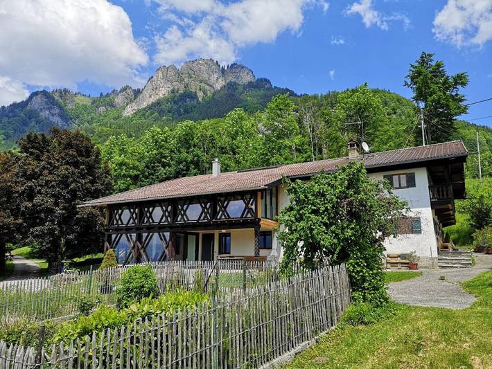Ferienwohnung für 4 Personen, mit Terrasse und Garten sowie Ausblick in Nußdorf am Inn