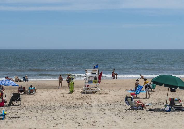 Vacation rental for 5 people, with balcony and pool in Dewey Beach