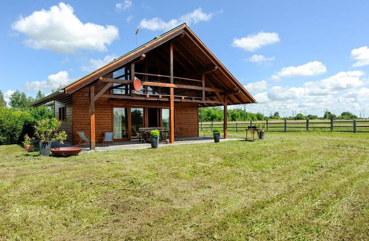 Gîte pour 8 personnes, avec terrasse et jardin, animaux acceptés - 1