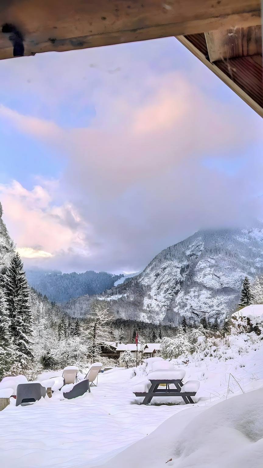 Mazot du Criou  - Samoëns avec vue sur montagne, terrasse privée et jardin privé in Samoëns, Région de Bonneville