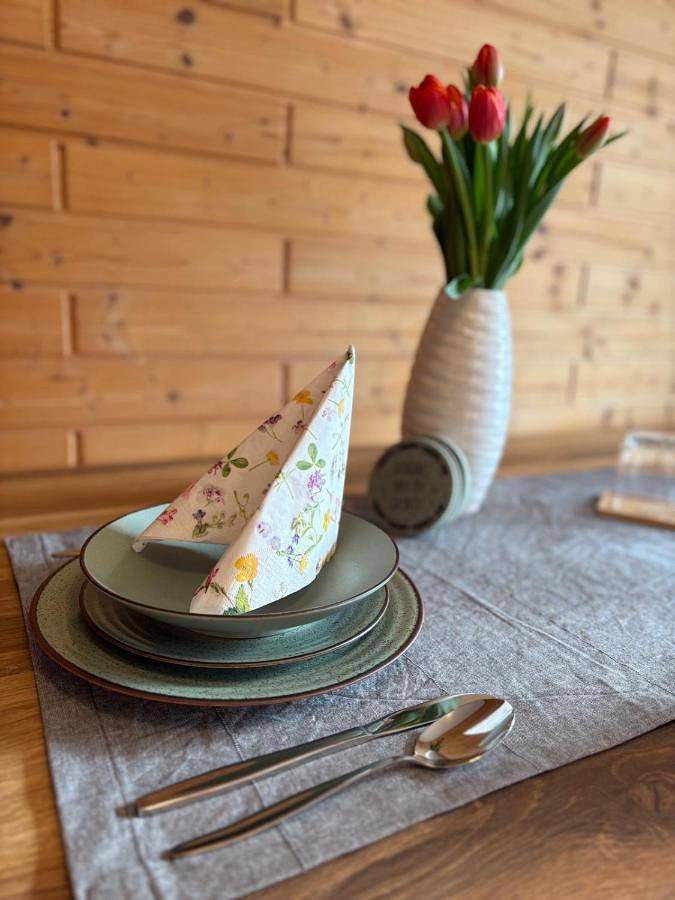 Ferienwohnung für 2 Personen, mit Ausblick und Garten sowie Seeblick, mit Haustier am Attersee - 2