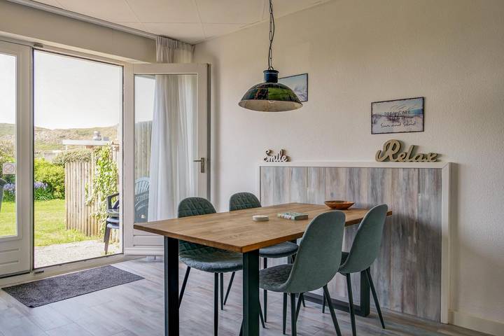 Strandhaus für 4 Personen, mit Terrasse und Balkon/Terrasse in Julianadorp - 2
