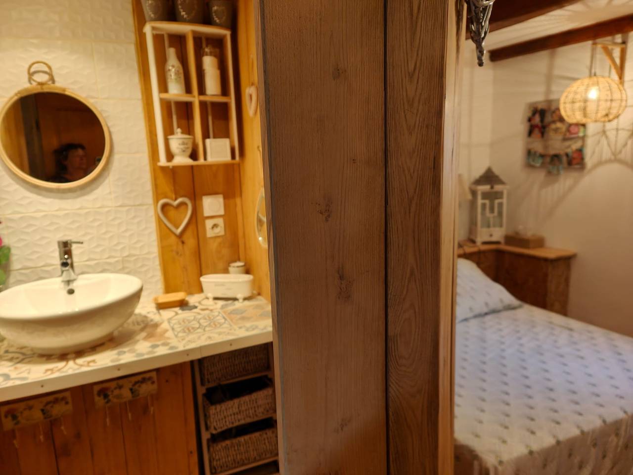 Chambre 'Le Moint Aigoual' avec terrasse partagée, jardin partagé et Wi-Fi in Saumane, Parc national des Cévennes