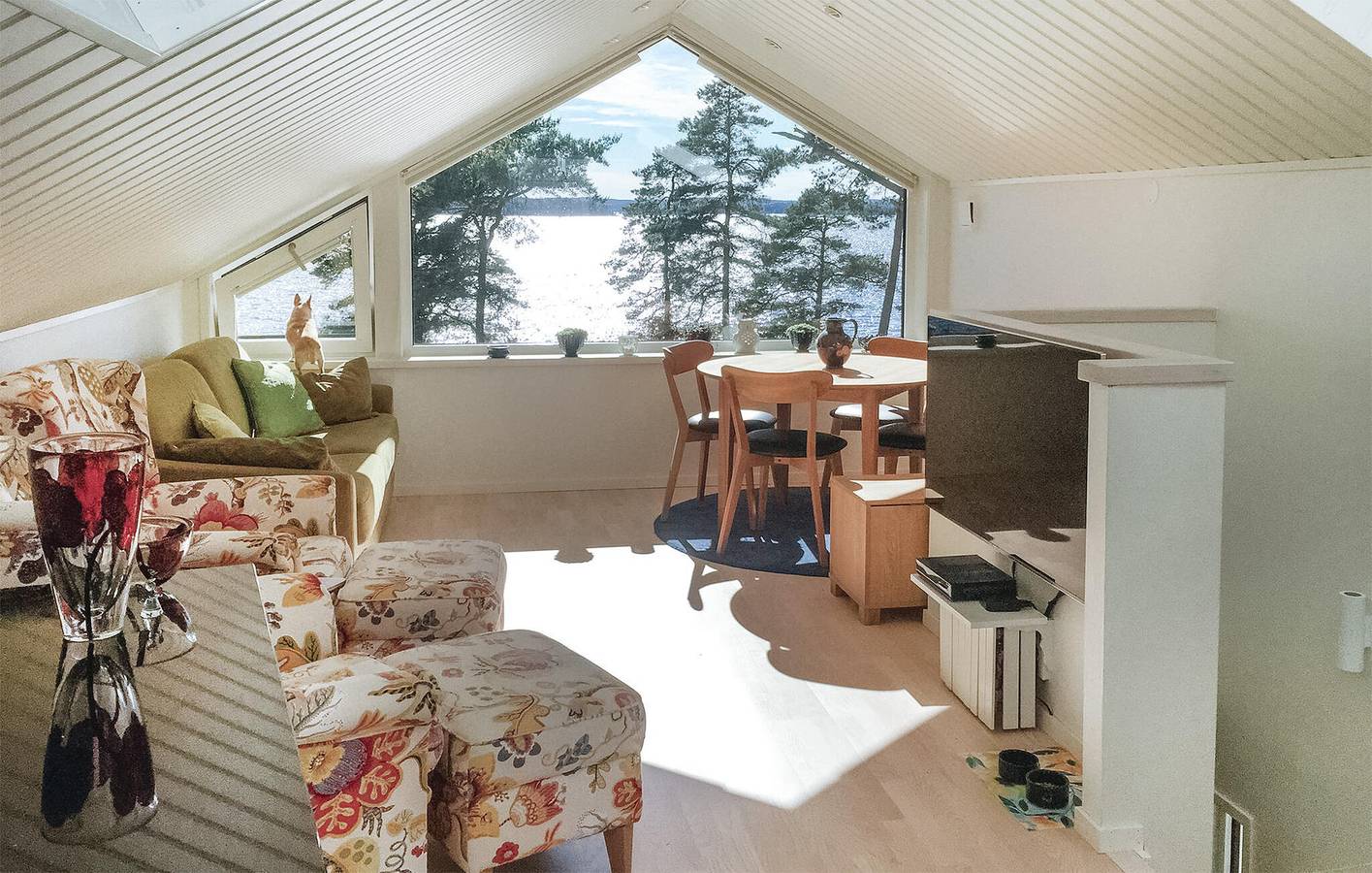 Ferienhaus für 4 Personen mit Seeblick in Alingsås und Umgebung, Mjörn