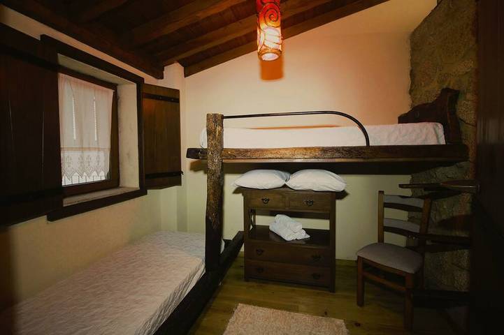 Gîte pour 5 personnes, avec Balcon et Jacuzzi ainsi que Jardin et Piscine dans Soajo - 2