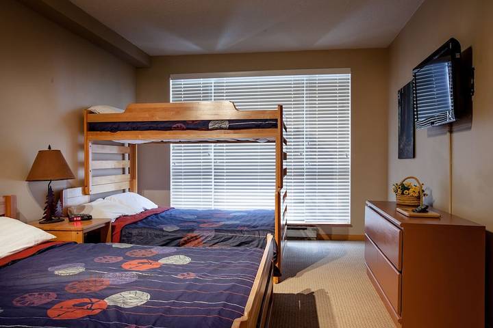 Ferienwohnung für 7 Personen, mit Whirlpool und Pool sowie Balkon in Whistler