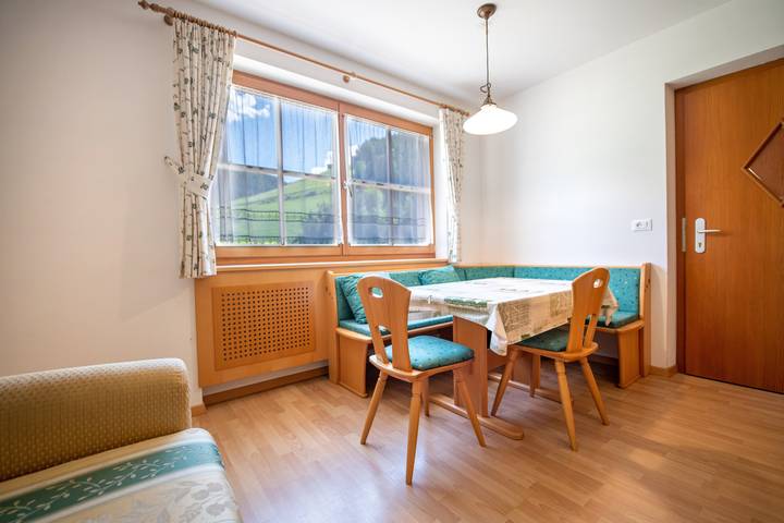 Ferienwohnung für 3 Personen, mit Terrasse und Garten in St. Christina in Gröden
