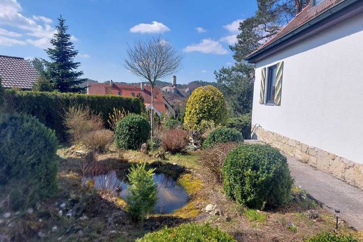 Ferienhaus für 7 Personen, mit Garten und Sauna sowie Terrasse und Whirlpool, mit Haustier