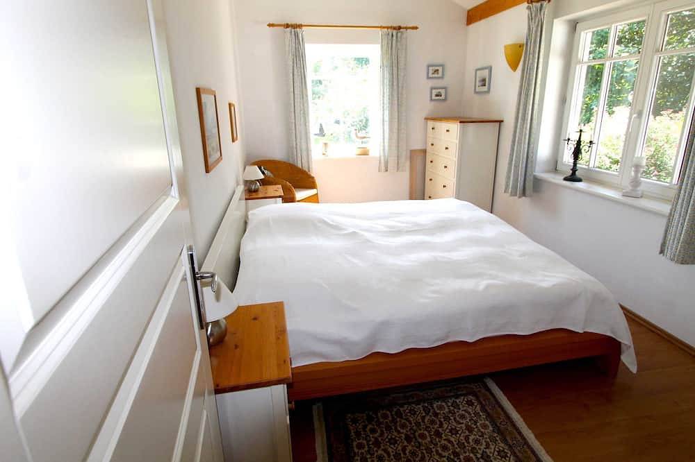 Ganze Wohnung, >Haus am Wald Nr. 4Haus am Wald Nr.4< idyllisch ruhig im Naturschutzgebiet in Teßmannsdorf, Salzhaff