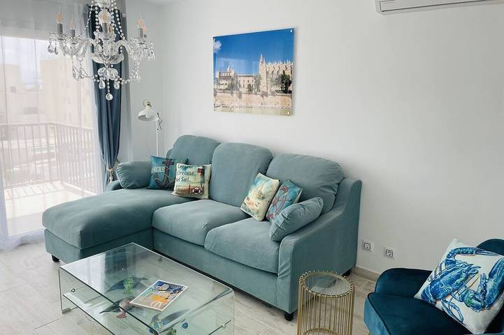 Ferienwohnung für 4 Personen, mit Balkon und Whirlpool sowie Garten