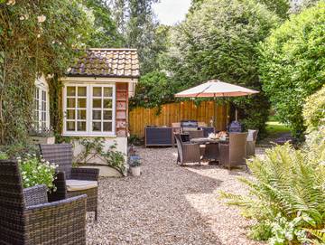 Cottage for 4 People in Burley, New Forest National Park, Photo 1