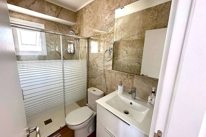 Apartamento entero, Sea View Apt - 2 min walk to the Beach + 200Mbit in Mackenzie Beach, Distrito de Larnaca