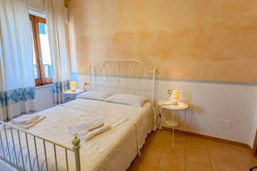 Gîte pour 2 personnes, avec jardin à Bosa Marina