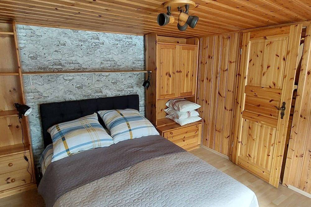 Entire apartment, Gem.fewo für 2 im Histor. Ortskern von Eller - Wandern, Radfahren, in Ediger-Eller, Cochem-Zell