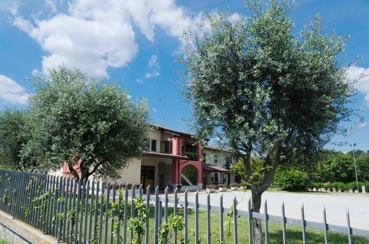 Privatzimmer für 2 Personen, mit Pool und Garten sowie Whirlpool, kinderfreundlich am Gardasee - 2