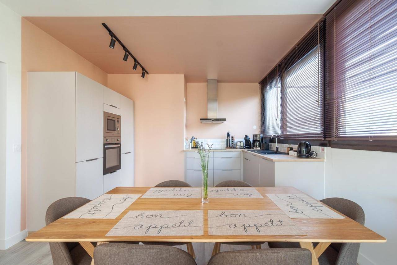 Appartement entier, Three-Bedroom Apartment in Seynod, Annecy (commune)