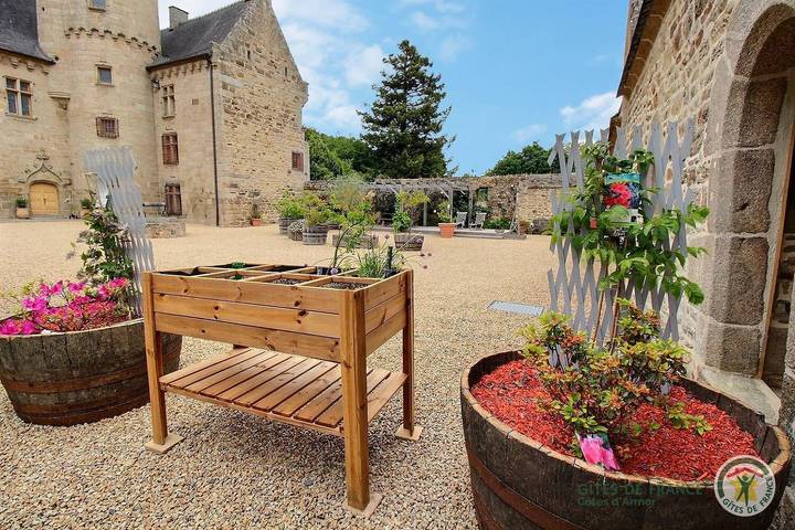 Gîte pour 2 personnes, avec Terrasse ainsi que Jardin et Vue à Plaine-Haute