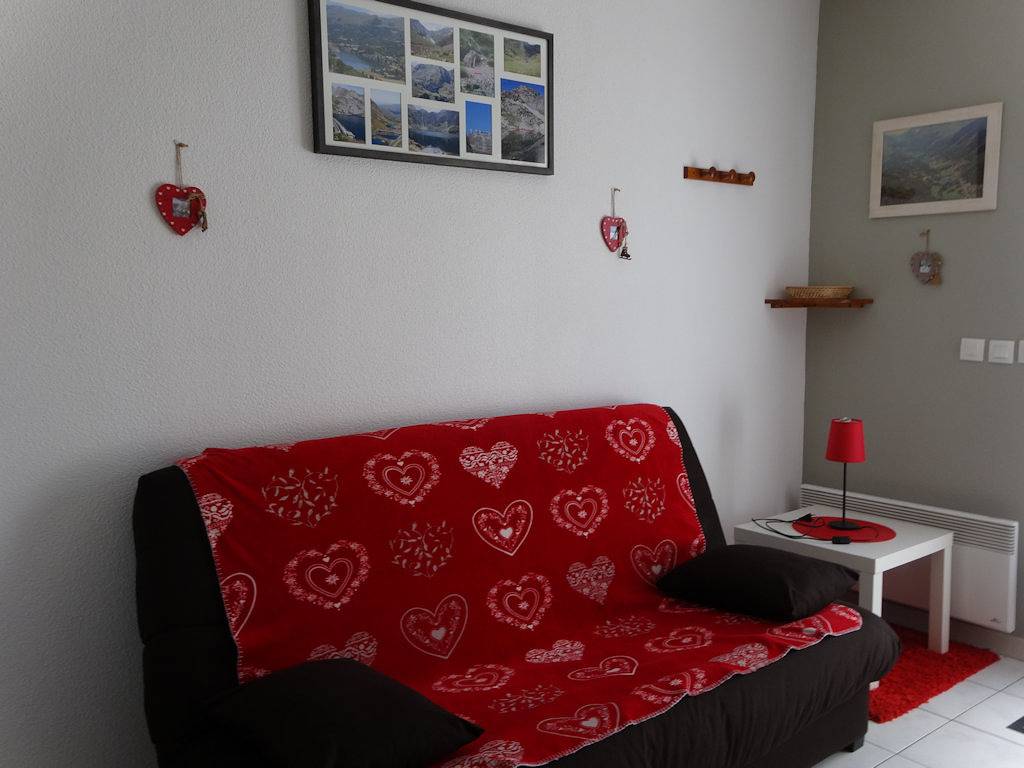 Appartement entier, Résidence Clarabide, gîte 4/5 personnes au calme in Loudenvielle, Pyrénées