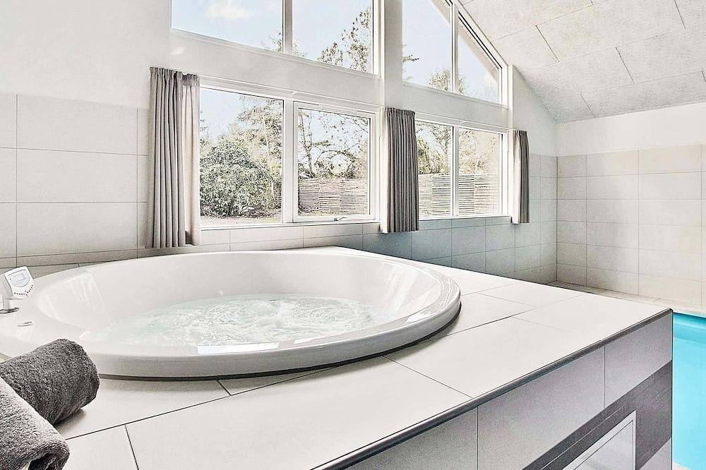 5 Sterne Ferienhaus in Liseleje in Liseleje, Kattegat Küste
