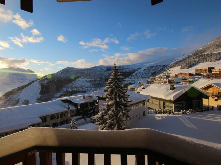 Gîte pour 2 personnes, avec balcon dans Office de Tourisme de l'Alpe d'Huez - 2