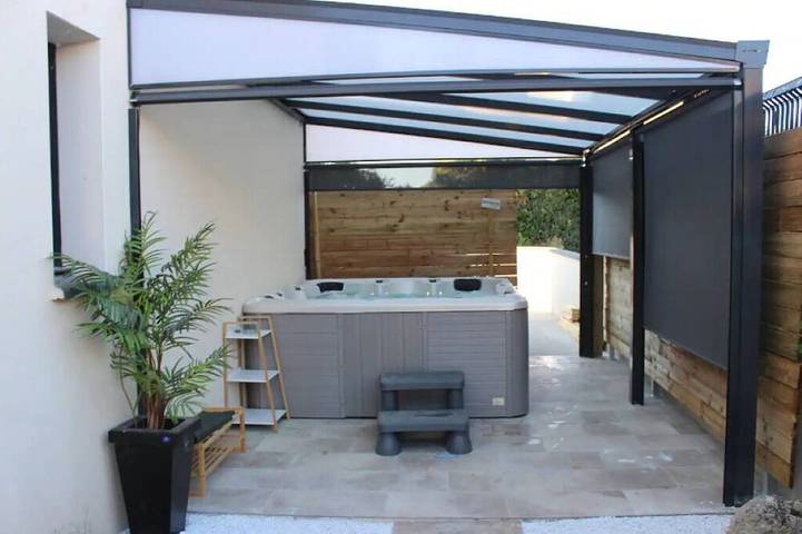 Location de vacances pour 10 personnes, avec Jacuzzi ainsi que Terrasse et Jardin à Montans