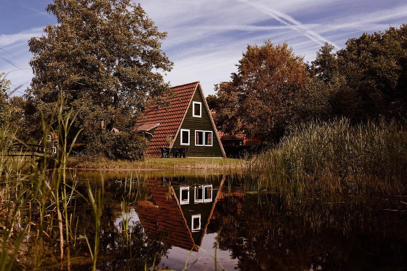 Fisherman's cottage for 6 persons on the water near Lemmer in Bant, IJsselmeer