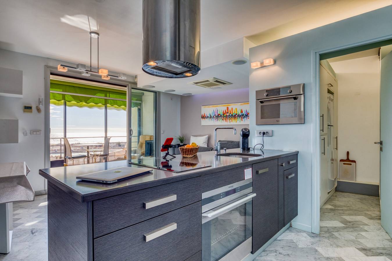 Apartamento entero, Le Splendide De La Grande Pyramide con vista al mar, Wi-Fi y aire acondicionado in Le Couchant, La Grande-Motte