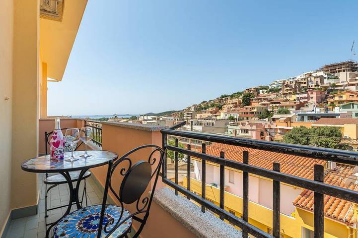 Holiday apartment for 7 people, with balcony - 1