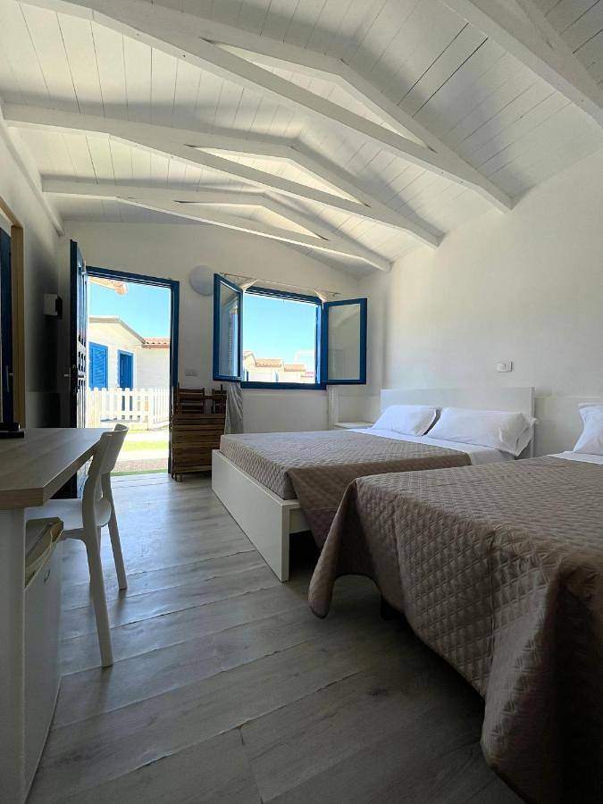 Double Room with Sea View in Torvaianica, Pomezia